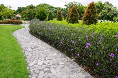 Get Professional Garden Walkway Repair To Increase The Value of Your Property!
